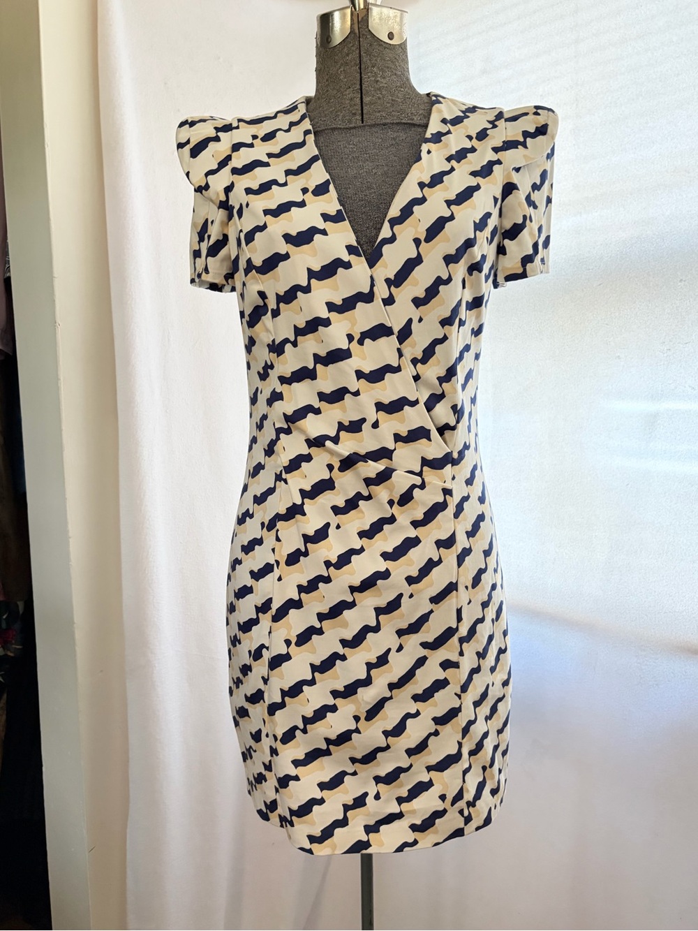 Rubber Ducky Productions Mod Geometric Wavy Print Faux Wrap Dress Puff Sleeve